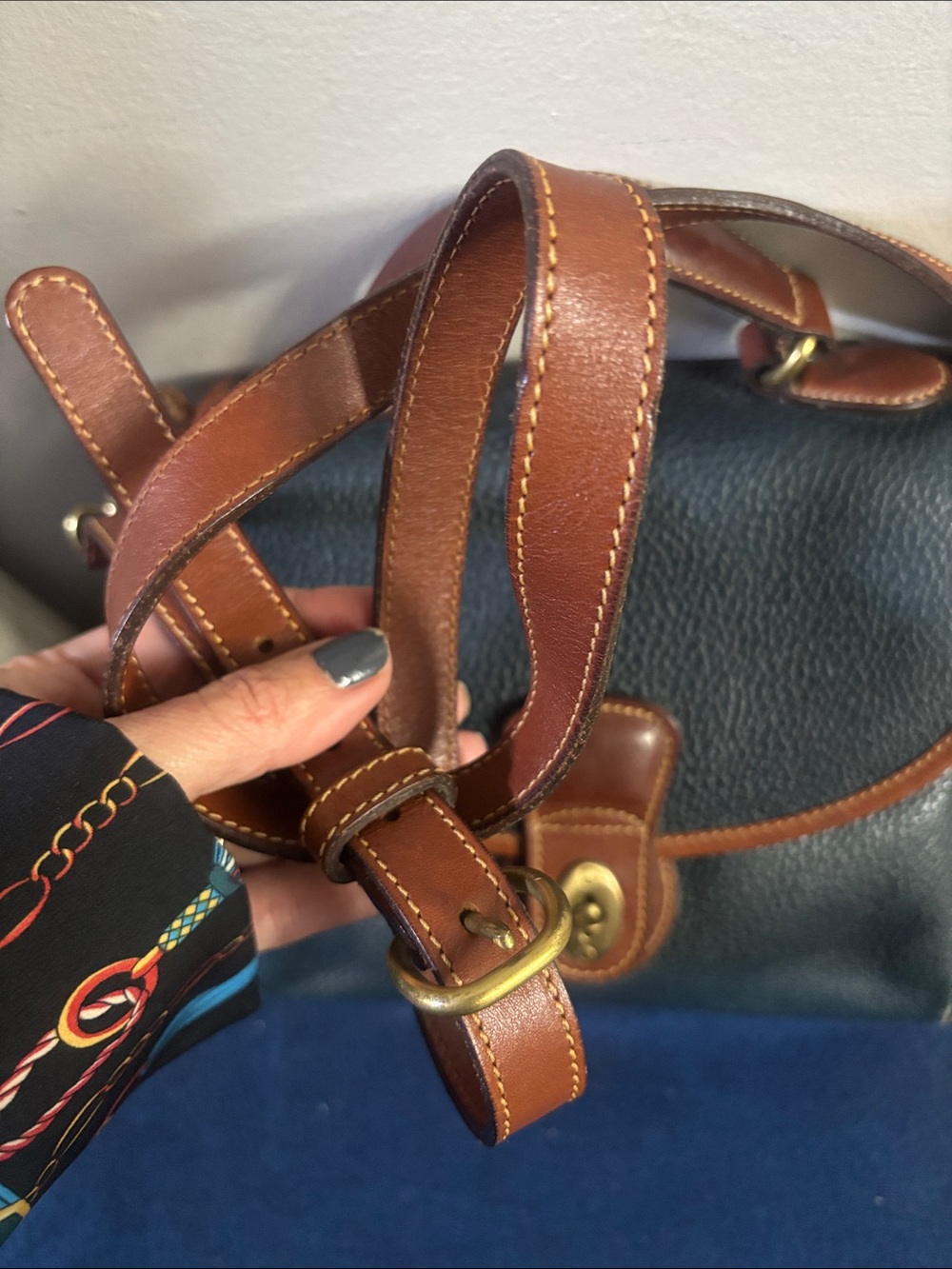 COACH Vintage Sheridan Collection Handbag Turnlock with original hang tag - Picture 5 of 16